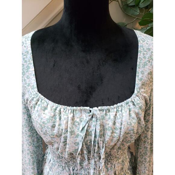 Millibon Blouse Top Womens L Green Floral Ruffled Smocked Tie Front Square Neck - Picture 9 of 12